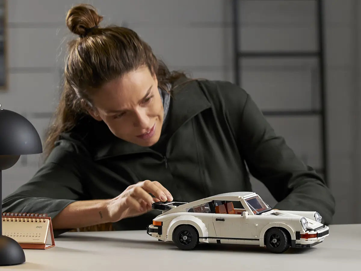 LEGO® Porsche 911 (10295) – Koleksiyonluk Yapım Seti