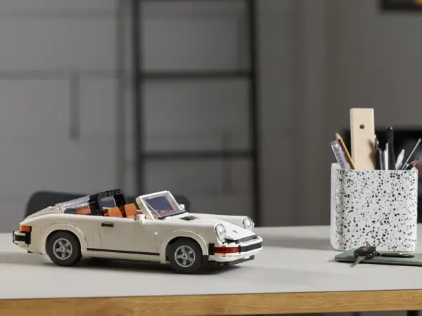 LEGO® Porsche 911 (10295) – Koleksiyonluk Yapım Seti - Görsel 17