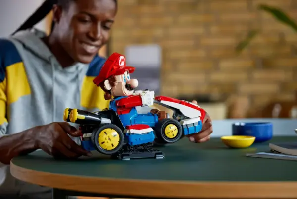 LEGO® Mario Kart™ – Mario & Standard Kart Yapım Seti - Görsel 8